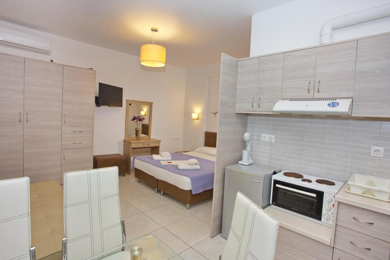 Aspous Studios And Rooms Скирос Экстерьер фото